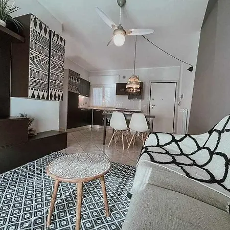 Daire Tribal Rivamare Diano Marina